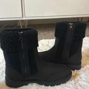 *BRAND NEW* Timberland Waterproof Sherpa Boots